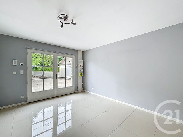 Appartement F1 à louer - 2 pièces - 32.9 m2 - LA COURONNE - 16 - POITOU-CHARENTES - Century 21 Aloha Immobilier