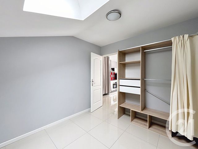 Appartement F1 à louer - 2 pièces - 32.9 m2 - LA COURONNE - 16 - POITOU-CHARENTES - Century 21 Aloha Immobilier