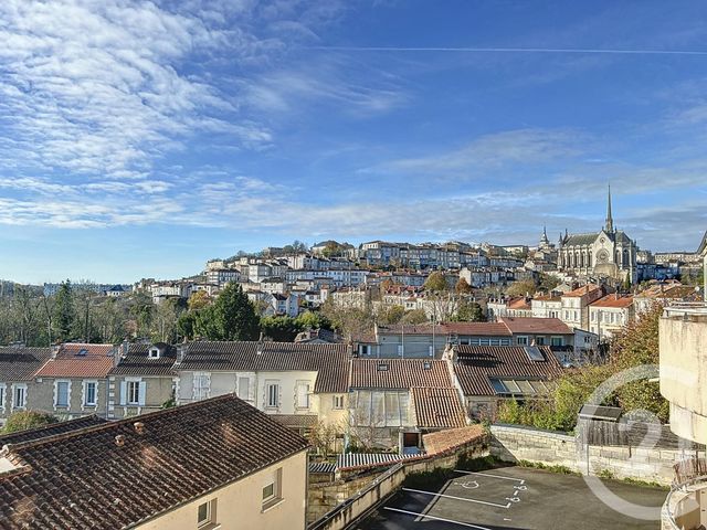 Appartement F3 à louer - 3 pièces - 63.5 m2 - ANGOULEME - 16 - POITOU-CHARENTES - Century 21 Aloha Immobilier