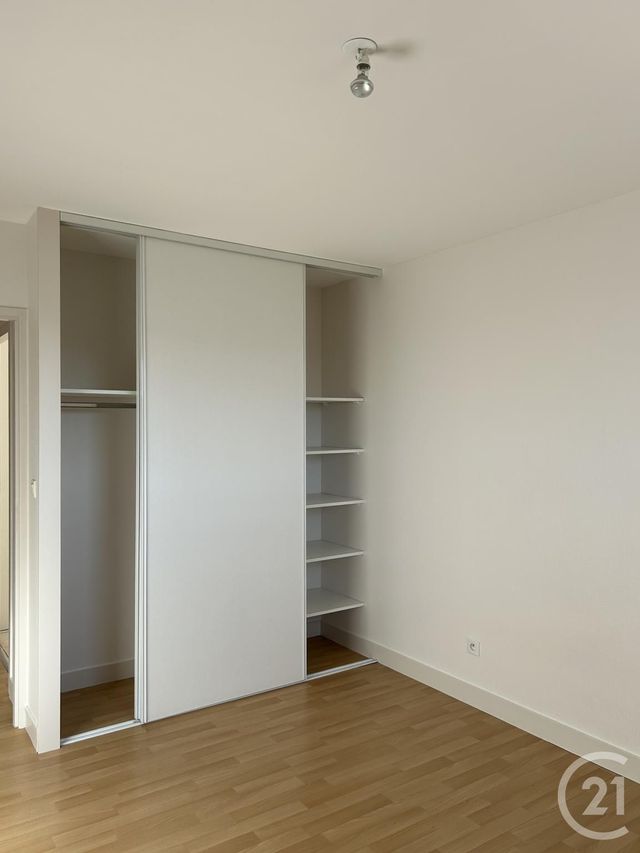 Appartement F3 à louer - 3 pièces - 63.5 m2 - ANGOULEME - 16 - POITOU-CHARENTES - Century 21 Aloha Immobilier