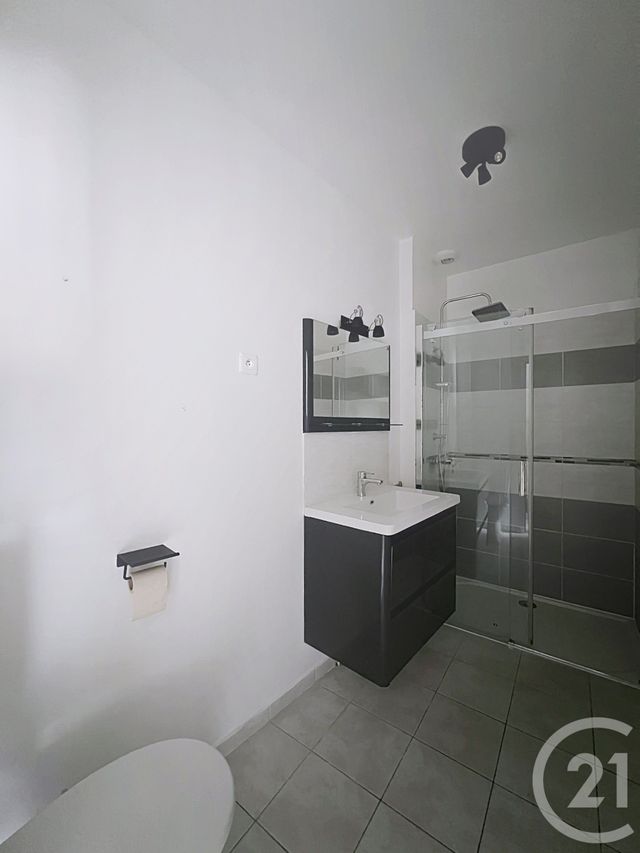maison à louer - 4 pièces - 91.07 m2 - ANGOULEME - 16 - POITOU-CHARENTES - Century 21 Aloha Immobilier