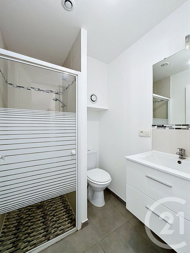 Appartement F1 à louer - 1 pièce - 18.34 m2 - ANGOULEME - 16 - POITOU-CHARENTES - Century 21 Aloha Immobilier