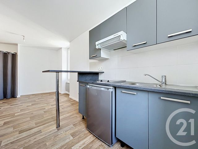Appartement F1 à louer - 1 pièce - 18.34 m2 - ANGOULEME - 16 - POITOU-CHARENTES - Century 21 Aloha Immobilier
