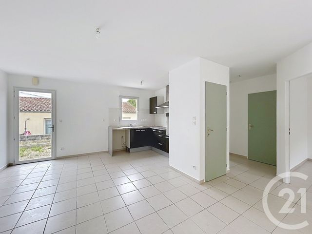 maison à louer - 3 pièces - 72.71 m2 - ANGOULEME - 16 - POITOU-CHARENTES - Century 21 Aloha Immobilier