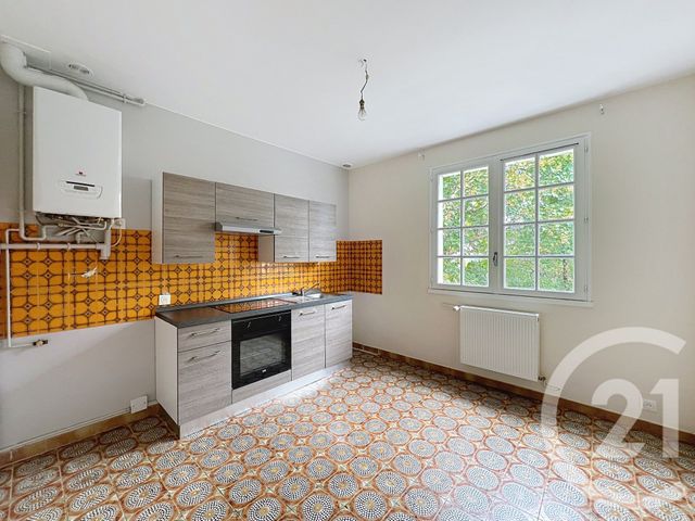 maison à louer - 3 pièces - 85.0 m2 - ANGOULEME - 16 - POITOU-CHARENTES - Century 21 Aloha Immobilier