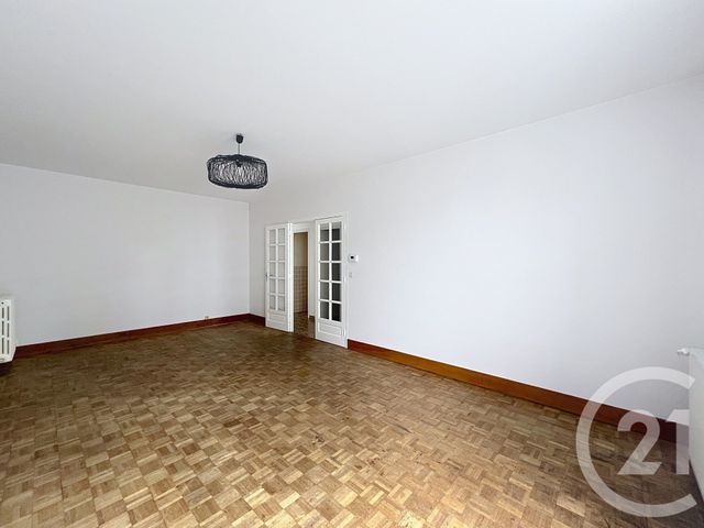maison à louer - 3 pièces - 85.0 m2 - ANGOULEME - 16 - POITOU-CHARENTES - Century 21 Aloha Immobilier