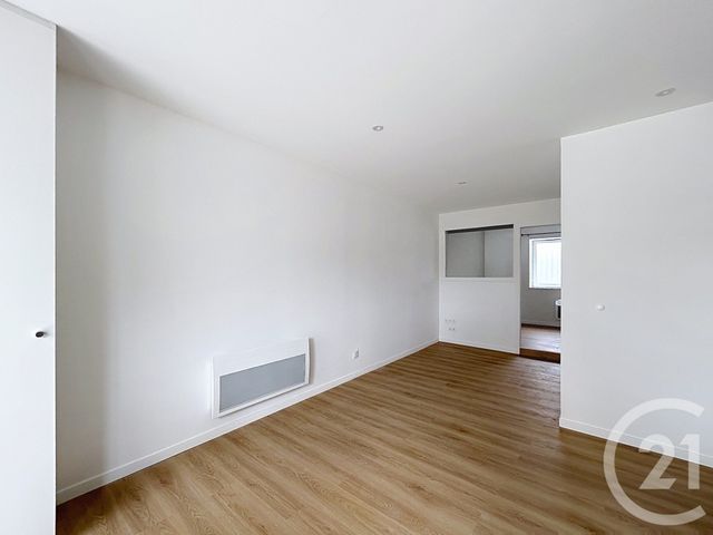 Appartement F2 à louer - 2 pièces - 33.29 m2 - L ISLE D ESPAGNAC - 16 - POITOU-CHARENTES - Century 21 Aloha Immobilier
