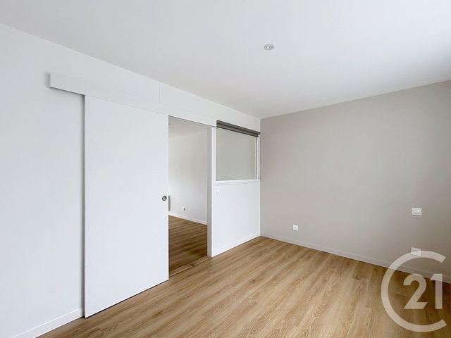 Appartement F2 à louer - 2 pièces - 33.29 m2 - L ISLE D ESPAGNAC - 16 - POITOU-CHARENTES - Century 21 Aloha Immobilier