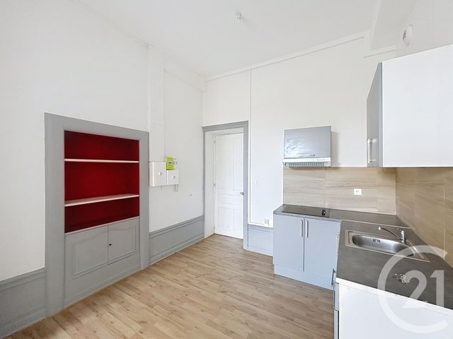 Appartement F2 à louer - 2 pièces - 40.4 m2 - ANGOULEME - 16 - POITOU-CHARENTES - Century 21 Aloha Immobilier
