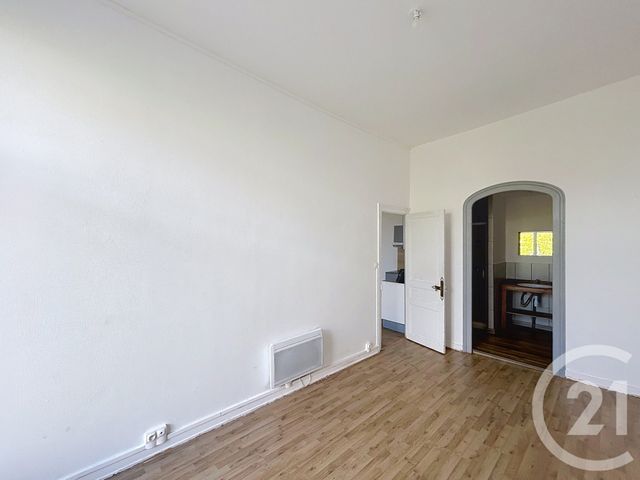 Appartement F2 à louer - 2 pièces - 40.4 m2 - ANGOULEME - 16 - POITOU-CHARENTES - Century 21 Aloha Immobilier
