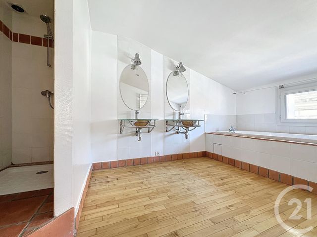 maison à vendre - 10 pièces - 240.0 m2 - ANGOULEME - 16 - POITOU-CHARENTES - Century 21 Aloha Immobilier