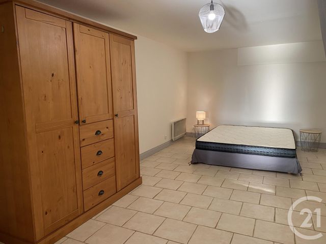 Appartement F2 à louer - 2 pièces - 67.0 m2 - ANGOULEME - 16 - POITOU-CHARENTES - Century 21 Aloha Immobilier