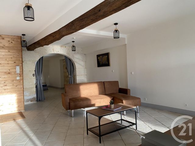 Appartement F2 à louer - 2 pièces - 67.0 m2 - ANGOULEME - 16 - POITOU-CHARENTES - Century 21 Aloha Immobilier