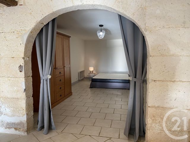 Appartement F2 à louer - 2 pièces - 67.0 m2 - ANGOULEME - 16 - POITOU-CHARENTES - Century 21 Aloha Immobilier