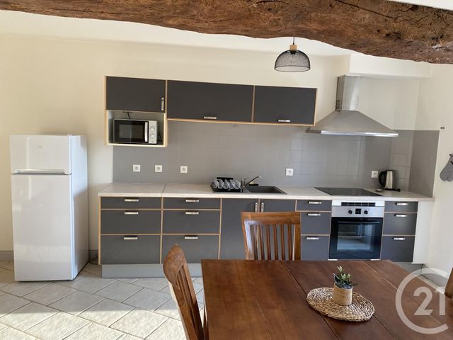 Appartement F2 à louer - 2 pièces - 67.0 m2 - ANGOULEME - 16 - POITOU-CHARENTES - Century 21 Aloha Immobilier