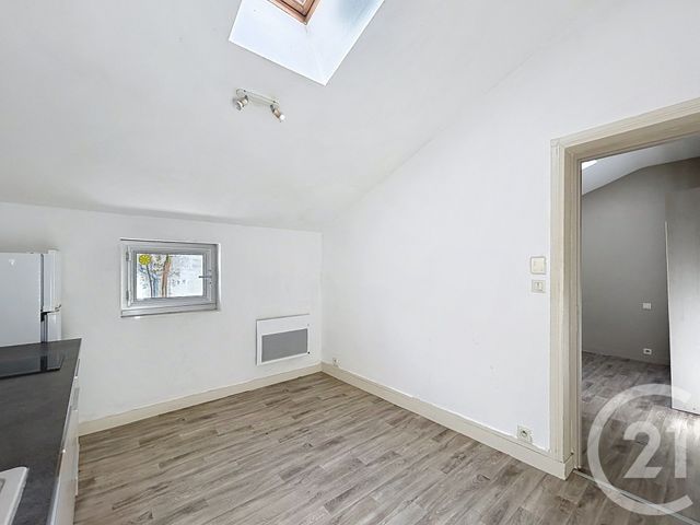 Appartement F1 bis à louer - 2 pièces - 28.04 m2 - ANGOULEME - 16 - POITOU-CHARENTES - Century 21 Aloha Immobilier