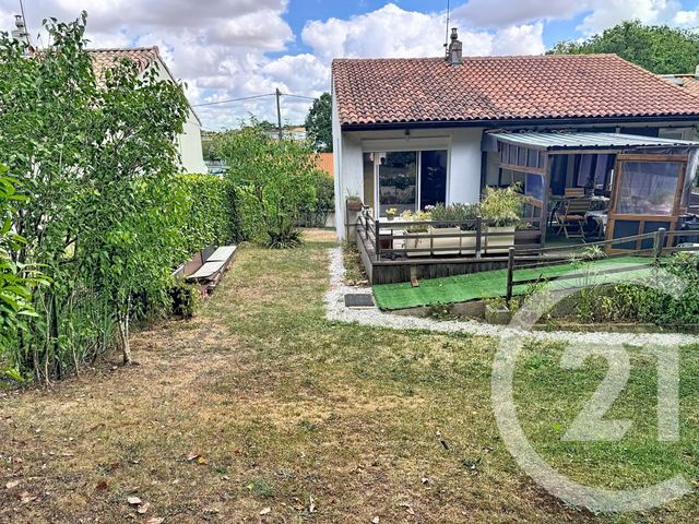 maison à vendre - 6 pièces - 103.0 m2 - SOYAUX - 16 - POITOU-CHARENTES - Century 21 Aloha Immobilier