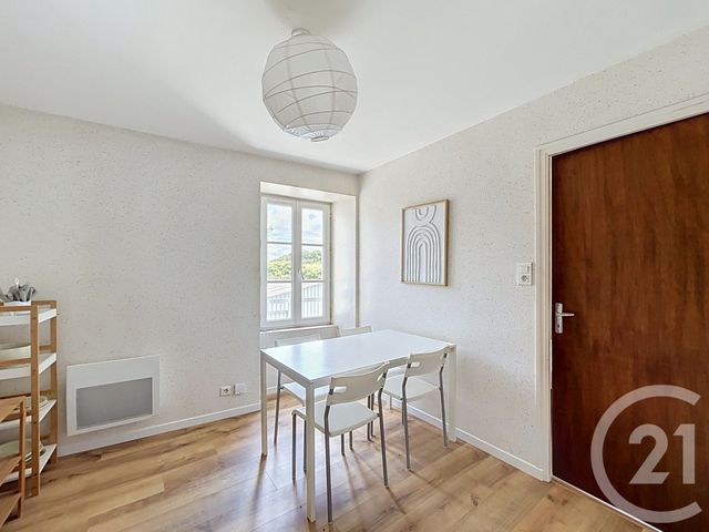 Appartement F2 à louer - 2 pièces - 24.33 m2 - ANGOULEME - 16 - POITOU-CHARENTES - Century 21 Aloha Immobilier