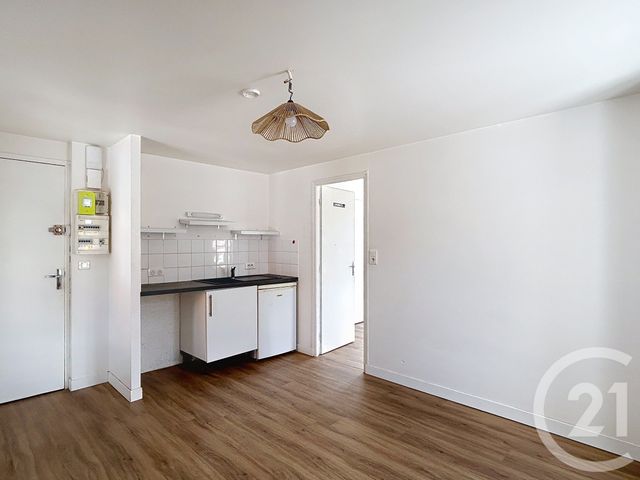 Appartement F2 à louer - 2 pièces - 27.31 m2 - ANGOULEME - 16 - POITOU-CHARENTES - Century 21 Aloha Immobilier