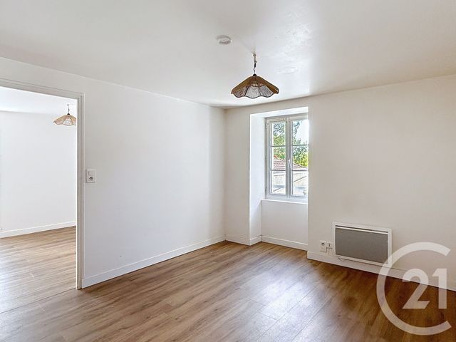 Appartement F2 à louer - 2 pièces - 27.31 m2 - ANGOULEME - 16 - POITOU-CHARENTES - Century 21 Aloha Immobilier