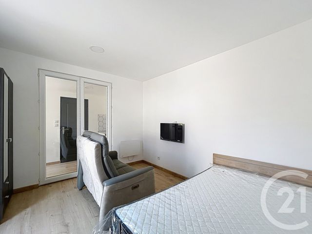 Appartement F1 bis à louer - 2 pièces - 22.42 m2 - ANGOULEME - 16 - POITOU-CHARENTES - Century 21 Aloha Immobilier
