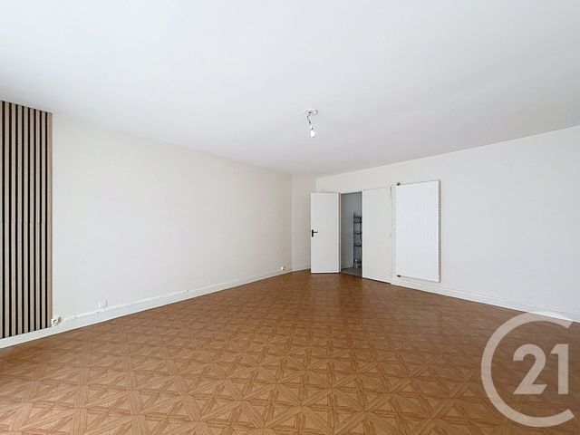 Appartement F2 à louer - 2 pièces - 74.35 m2 - ANGOULEME - 16 - POITOU-CHARENTES - Century 21 Aloha Immobilier