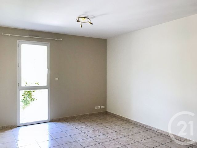 Appartement F2 à louer - 2 pièces - 41.0 m2 - ANGOULEME - 16 - POITOU-CHARENTES - Century 21 Aloha Immobilier