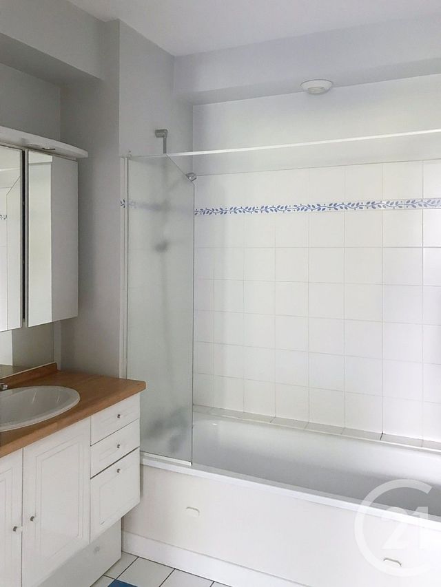 Appartement F2 à louer - 2 pièces - 41.0 m2 - ANGOULEME - 16 - POITOU-CHARENTES - Century 21 Aloha Immobilier