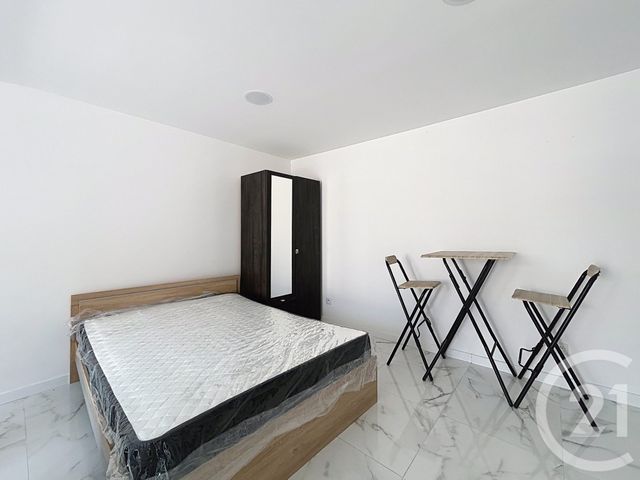 Appartement F1 à louer - 1 pièce - 23.97 m2 - ANGOULEME - 16 - POITOU-CHARENTES - Century 21 Aloha Immobilier