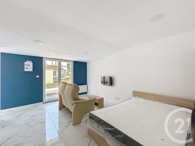 Appartement F1 à louer - 1 pièce - 23.97 m2 - ANGOULEME - 16 - POITOU-CHARENTES - Century 21 Aloha Immobilier