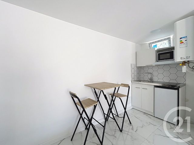 Appartement F1 à louer - 1 pièce - 23.97 m2 - ANGOULEME - 16 - POITOU-CHARENTES - Century 21 Aloha Immobilier