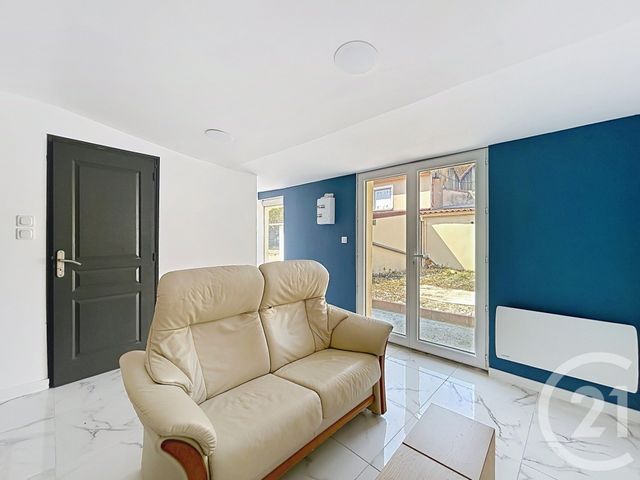 Appartement F1 à louer - 1 pièce - 23.97 m2 - ANGOULEME - 16 - POITOU-CHARENTES - Century 21 Aloha Immobilier