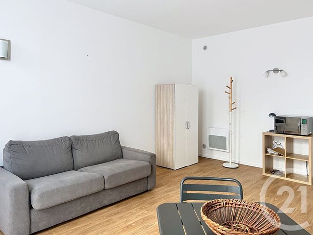 Appartement Studio à louer - 1 pièce - 26.75 m2 - ANGOULEME - 16 - POITOU-CHARENTES - Century 21 Aloha Immobilier
