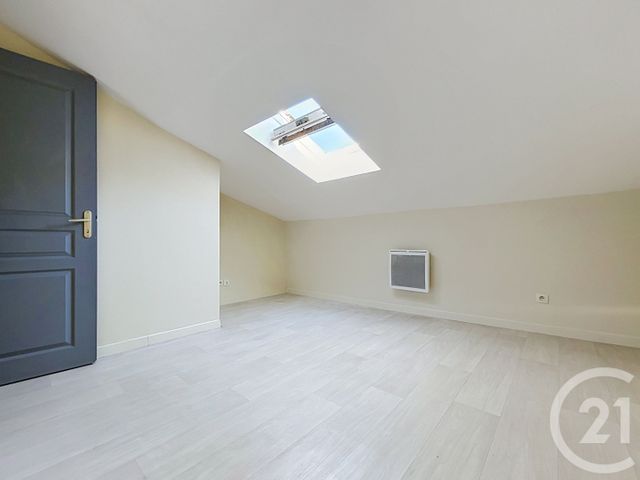 Appartement F2 à louer - 2 pièces - 40.57 m2 - ANGOULEME - 16 - POITOU-CHARENTES - Century 21 Aloha Immobilier