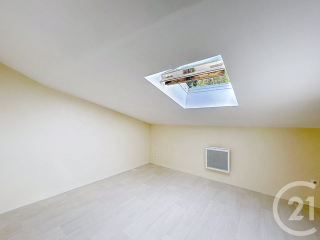 Appartement F2 à louer - 2 pièces - 40.57 m2 - ANGOULEME - 16 - POITOU-CHARENTES - Century 21 Aloha Immobilier