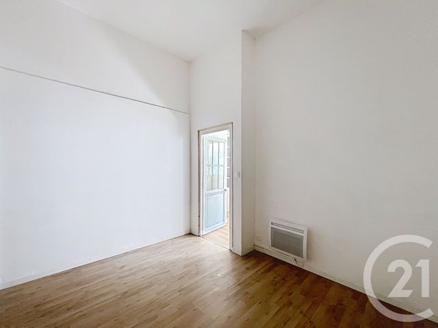 Appartement F1 bis à louer - 2 pièces - 45.9 m2 - ANGOULEME - 16 - POITOU-CHARENTES - Century 21 Aloha Immobilier