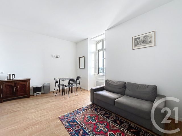 Appartement Studio à louer - 1 pièce - 23.0 m2 - ANGOULEME - 16 - POITOU-CHARENTES - Century 21 Aloha Immobilier