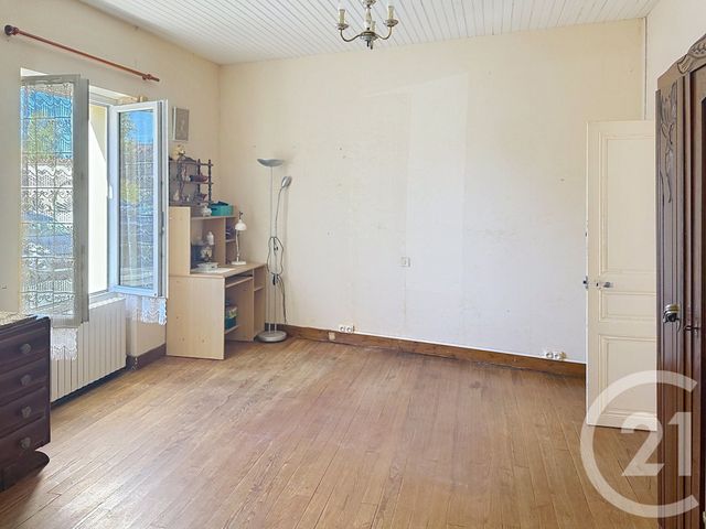 maison à vendre - 2 pièces - 62.0 m2 - ST MICHEL - 16 - POITOU-CHARENTES - Century 21 Aloha Immobilier