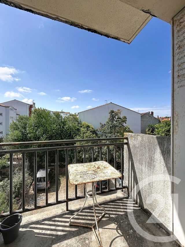 Appartement F3 à louer - 3 pièces - 60.2 m2 - ANGOULEME - 16 - POITOU-CHARENTES - Century 21 Aloha Immobilier