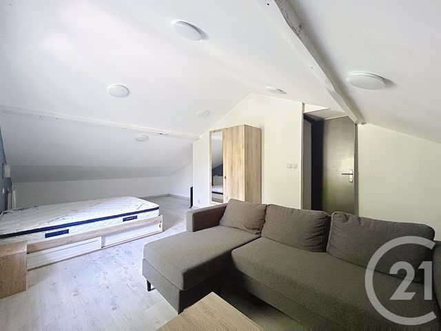 Appartement F1 à louer - 1 pièce - 22.43 m2 - ANGOULEME - 16 - POITOU-CHARENTES - Century 21 Aloha Immobilier