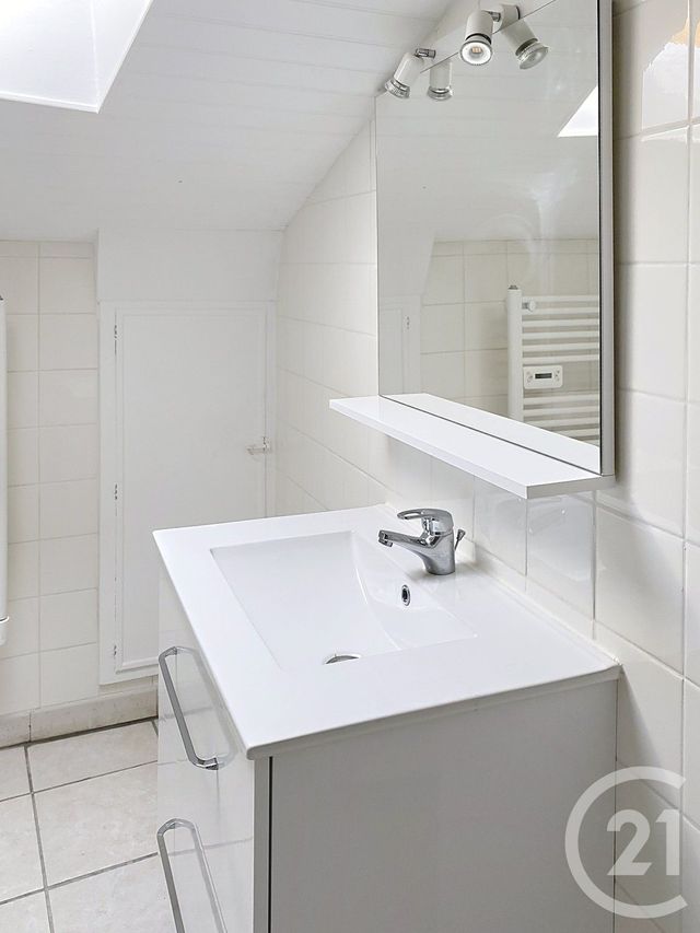 maison à louer - 2 pièces - 50.18 m2 - L ISLE D ESPAGNAC - 16 - POITOU-CHARENTES - Century 21 Aloha Immobilier