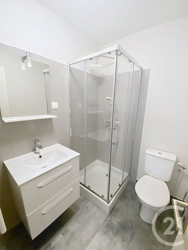 Appartement F2 à louer - 2 pièces - 27.0 m2 - ANGOULEME - 16 - POITOU-CHARENTES - Century 21 Aloha Immobilier
