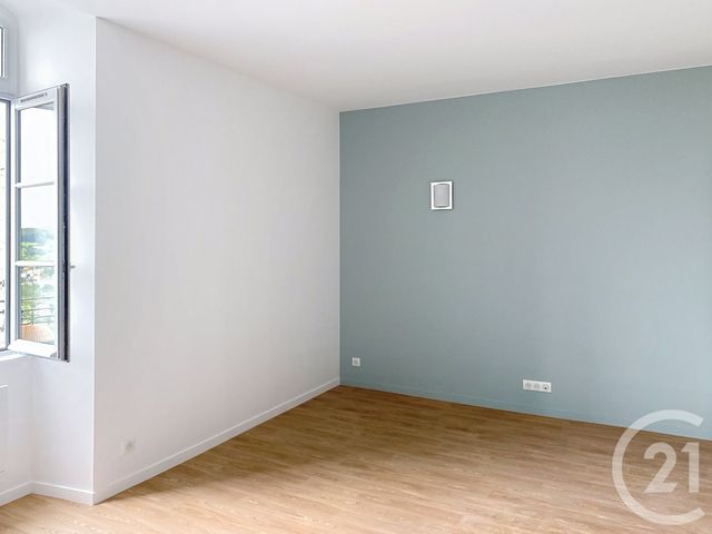 Appartement Studio à louer - 1 pièce - 24.63 m2 - ANGOULEME - 16 - POITOU-CHARENTES - Century 21 Aloha Immobilier