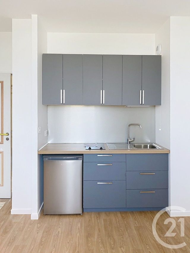 Appartement Studio à louer - 1 pièce - 24.63 m2 - ANGOULEME - 16 - POITOU-CHARENTES - Century 21 Aloha Immobilier