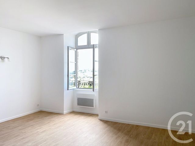 Appartement Studio à louer - 1 pièce - 24.63 m2 - ANGOULEME - 16 - POITOU-CHARENTES - Century 21 Aloha Immobilier