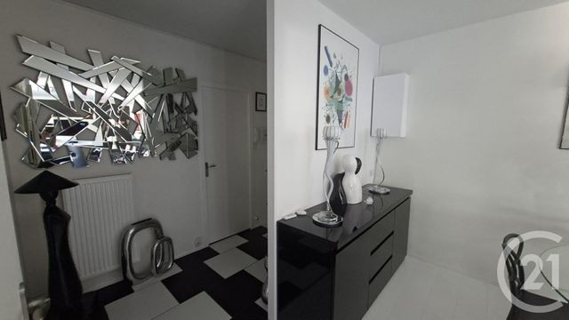 Appartement F4 à vendre - 4 pièces - 102.2 m2 - ANGOULEME - 16 - POITOU-CHARENTES - Century 21 Aloha Immobilier