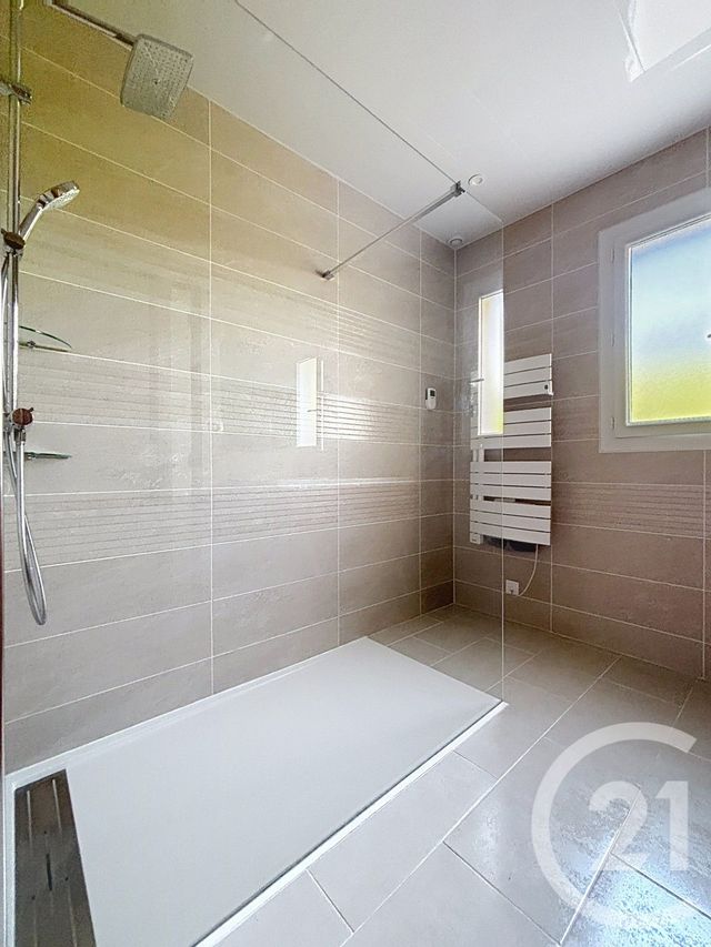 maison à vendre - 6 pièces - 153.0 m2 - GARAT - 16 - POITOU-CHARENTES - Century 21 Aloha Immobilier