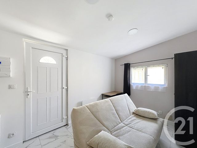 Appartement F1 à louer - 1 pièce - 14.24 m2 - ANGOULEME - 16 - POITOU-CHARENTES - Century 21 Aloha Immobilier