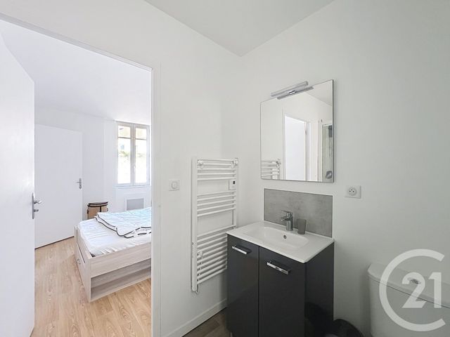 Appartement T2 à louer - 2 pièces - 36.31 m2 - ANGOULEME - 16 - POITOU-CHARENTES - Century 21 Aloha Immobilier