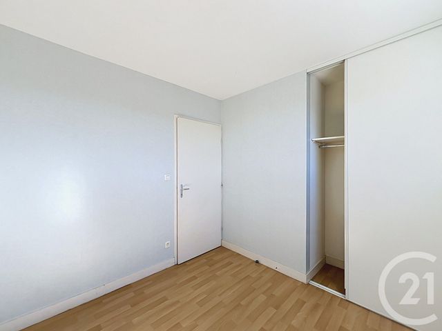 Appartement F3 à louer - 3 pièces - 57.32 m2 - ANGOULEME - 16 - POITOU-CHARENTES - Century 21 Aloha Immobilier